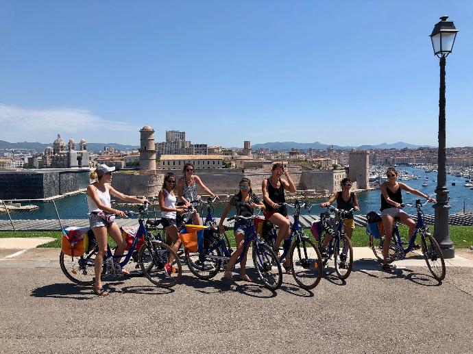 Half day guided tour of Marseille with ebike : le grand tour du Fada